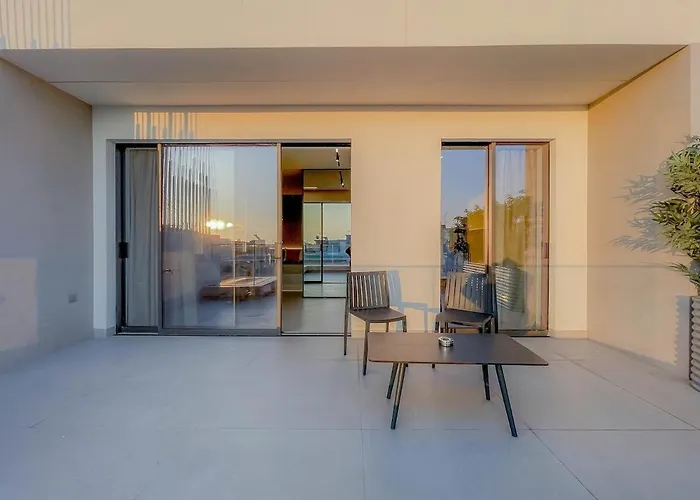 Luxury Penthouse 1br *