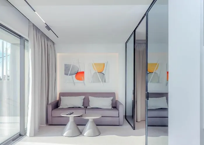 Luxury Penthouse 1br 아파트 *