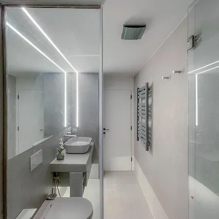Downtown Luxury Penthouse 1- Metro & Agia Sophia * Salonicco