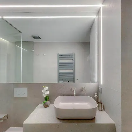 Luxury Penthouse 1br Apartament *