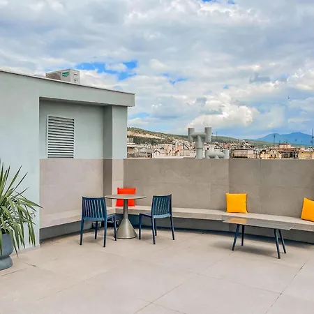 Luxury Penthouse 1br