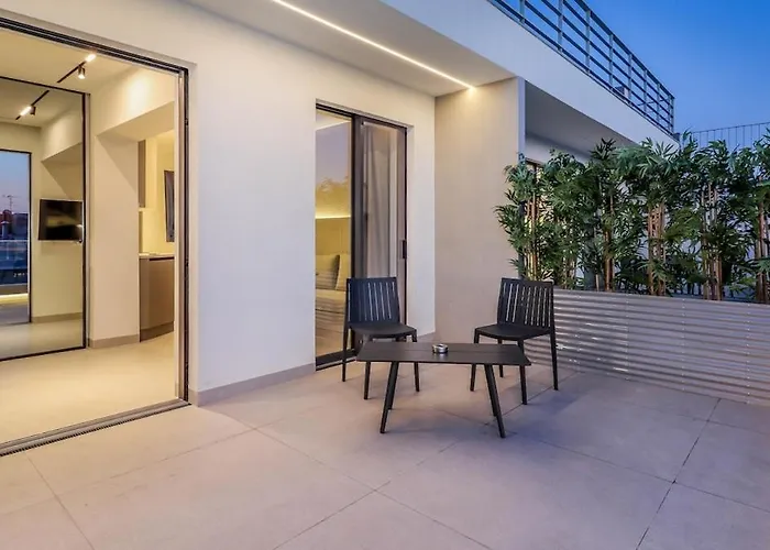 Luxury Penthouse 1br *